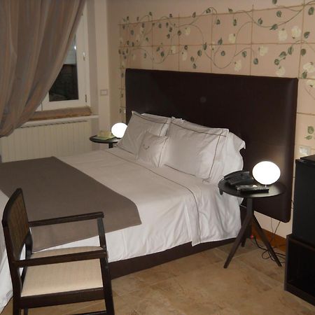كروتوني B&B Milu' المظهر الخارجي الصورة