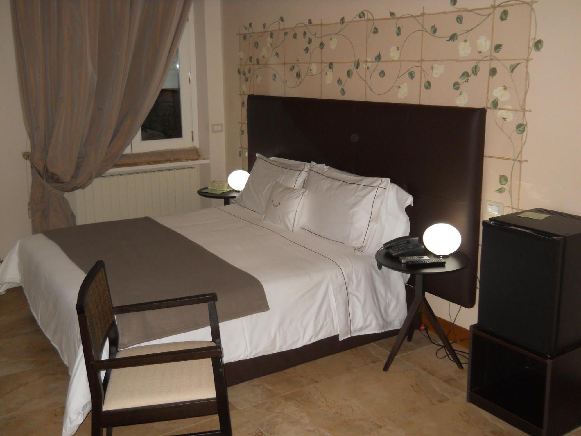 كروتوني B&B Milu' المظهر الخارجي الصورة